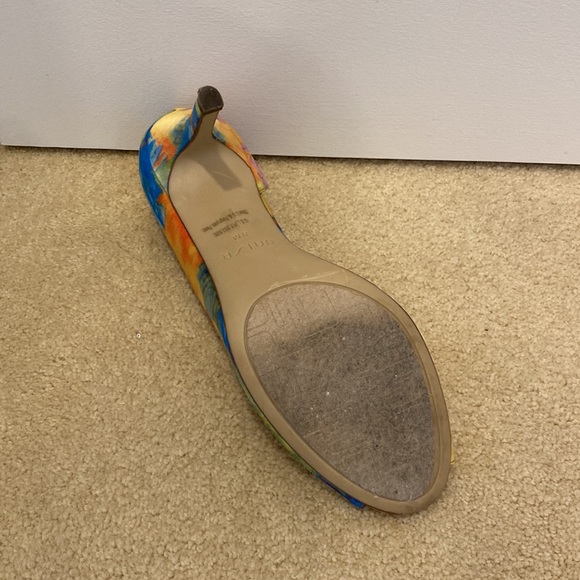 Unisa Jubilee Watercolor Peep Toe High Heels - Picture 6 of 6